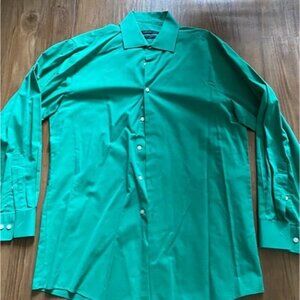 Van Heusen Men's Green Dress Shirt (Medium)